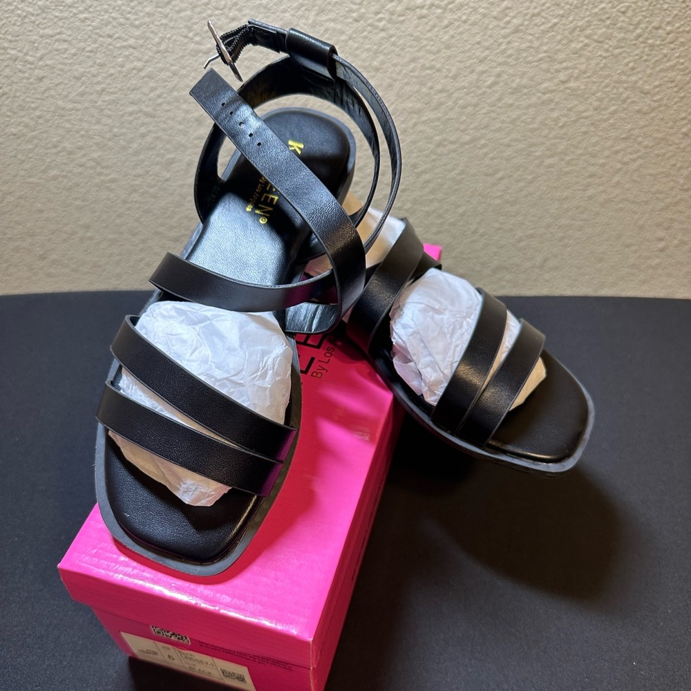 Black Sandals great for summer, brand new in their box.